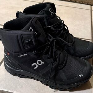 On Cloudrock Waterproof